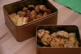 Apple-Raisin Cookies