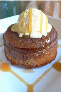 Caramel Apple Upside Down Cake