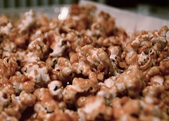 Caramel Corn With Peanuts
