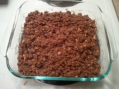 Crumbly Baked Apples