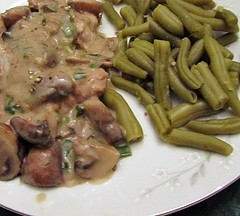 Green Beans with Mushroom Cream Sauce