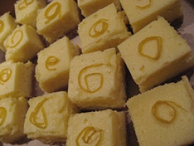 Lemon Cheesecake Squares