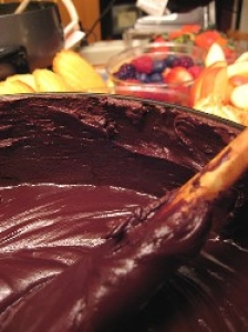 Low-Fat Chocolate Fondue